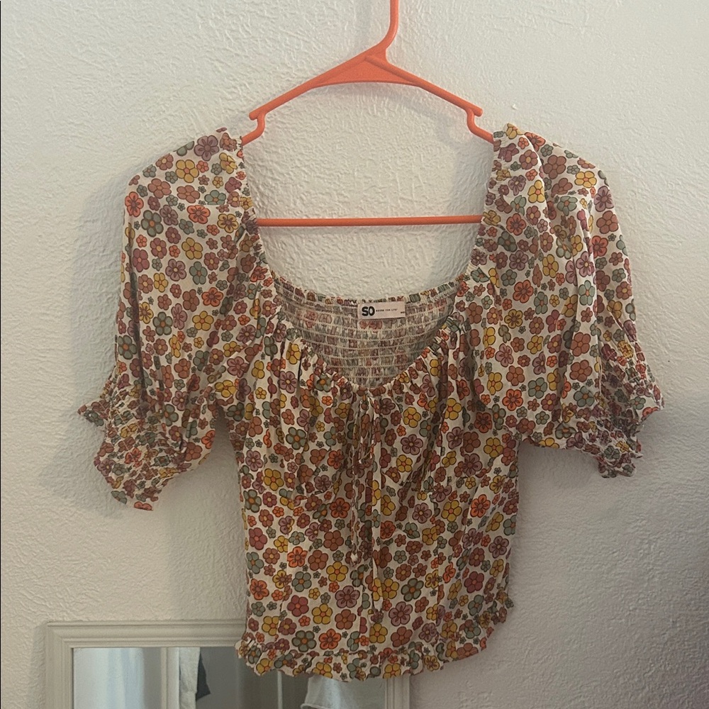 SO Floral Print Puff Sleeve Blouse
